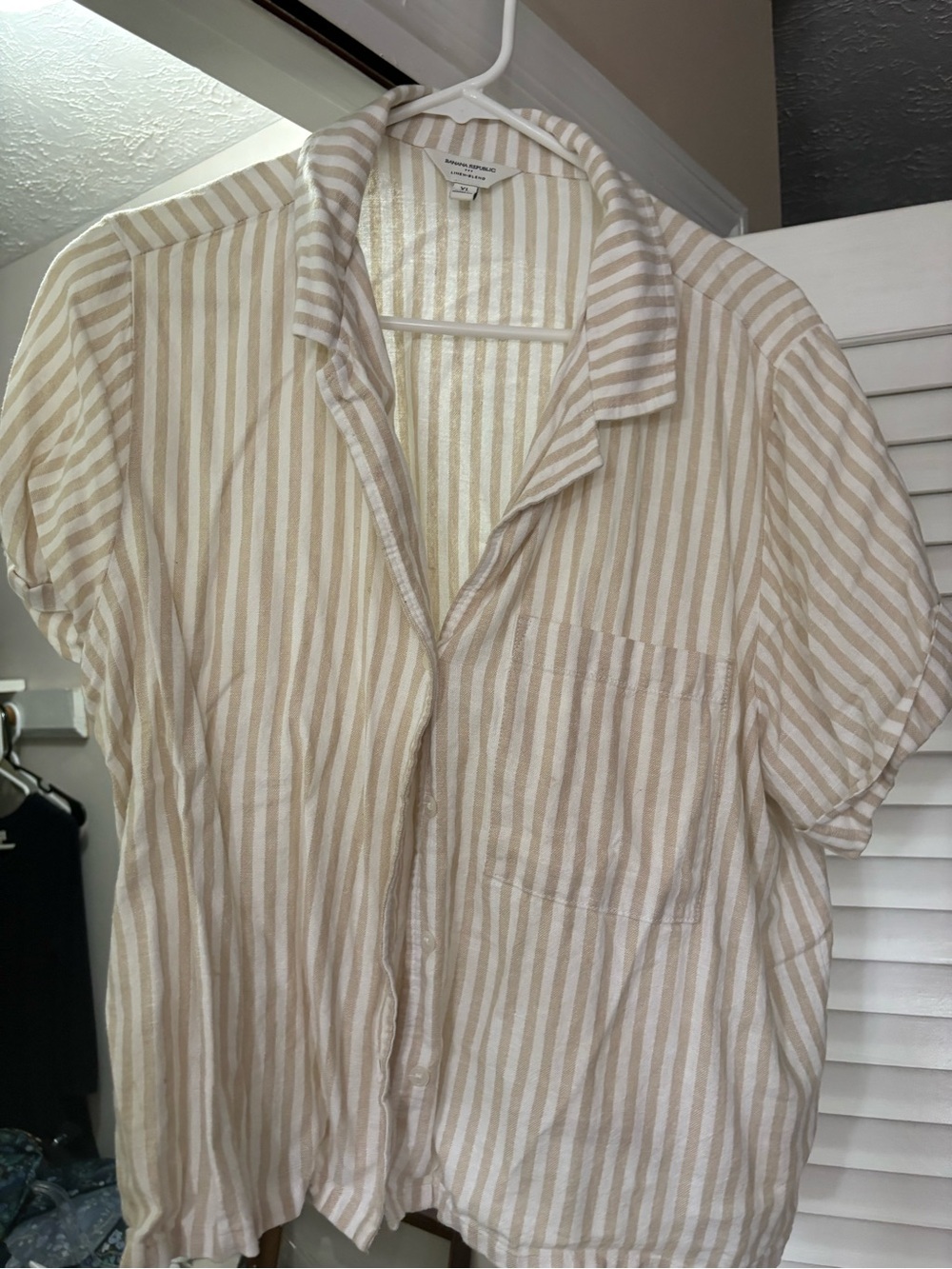 Banana Republic Beige and White Striped Short-Sleeve Button-Down Shirt